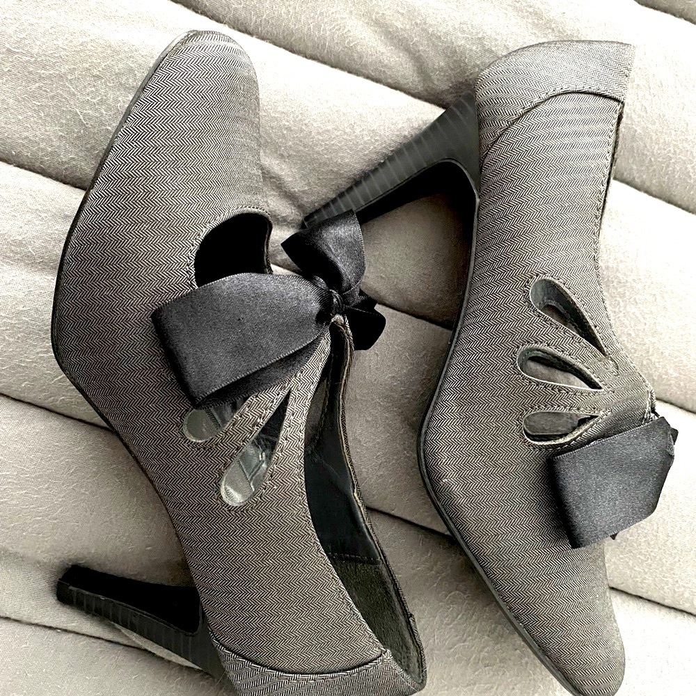 Women’s size 8.5 Ann Marino heels